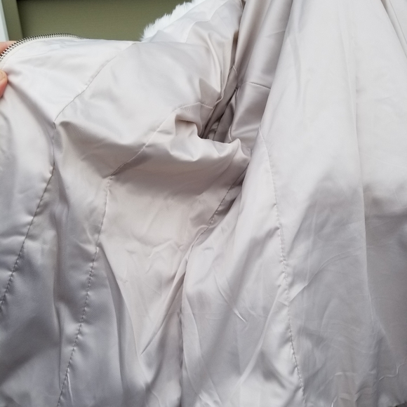 Satin Quilted Puffer Jacket - Picture 11 of 12